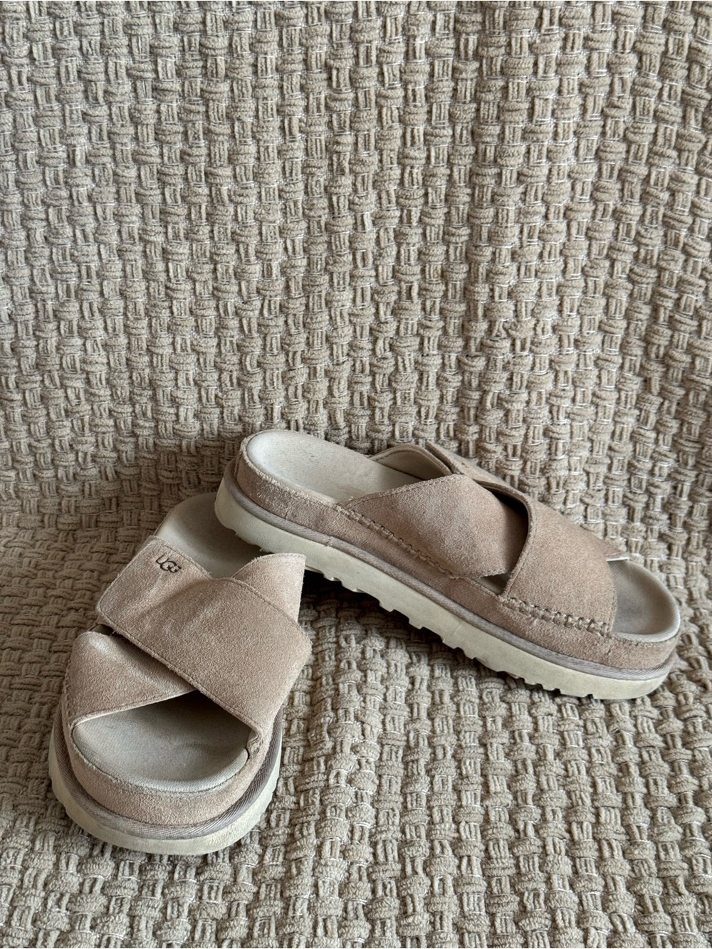 UGG Suede Crisscross Platform Slides - Beige